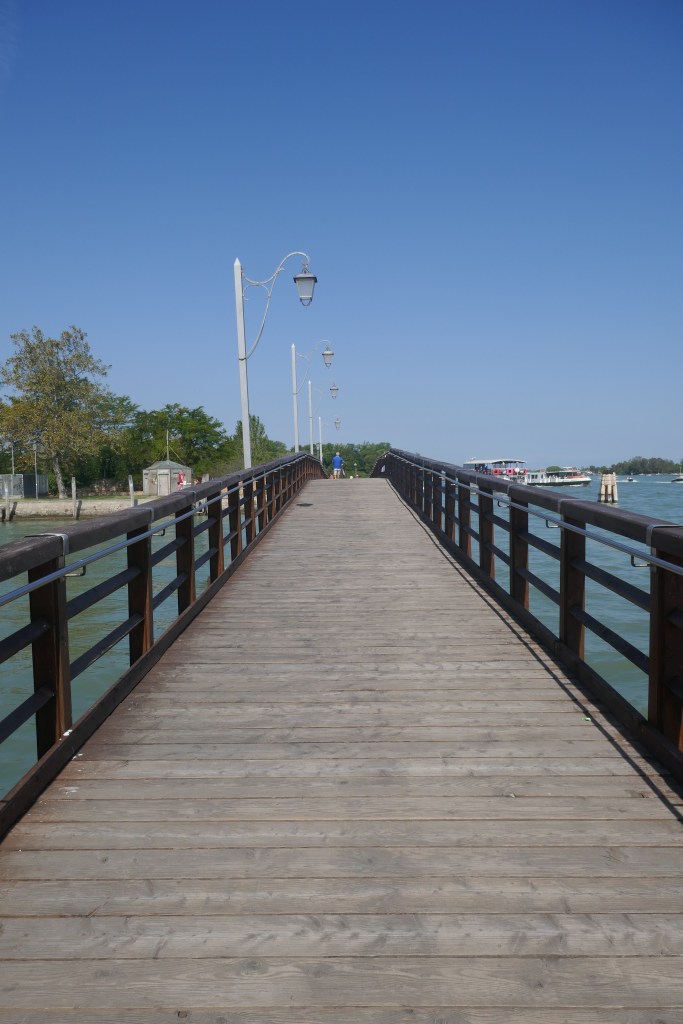 Je vous propose de visiter Venise ainsi que les iles de Murano et Burano. Que voir, que faire?