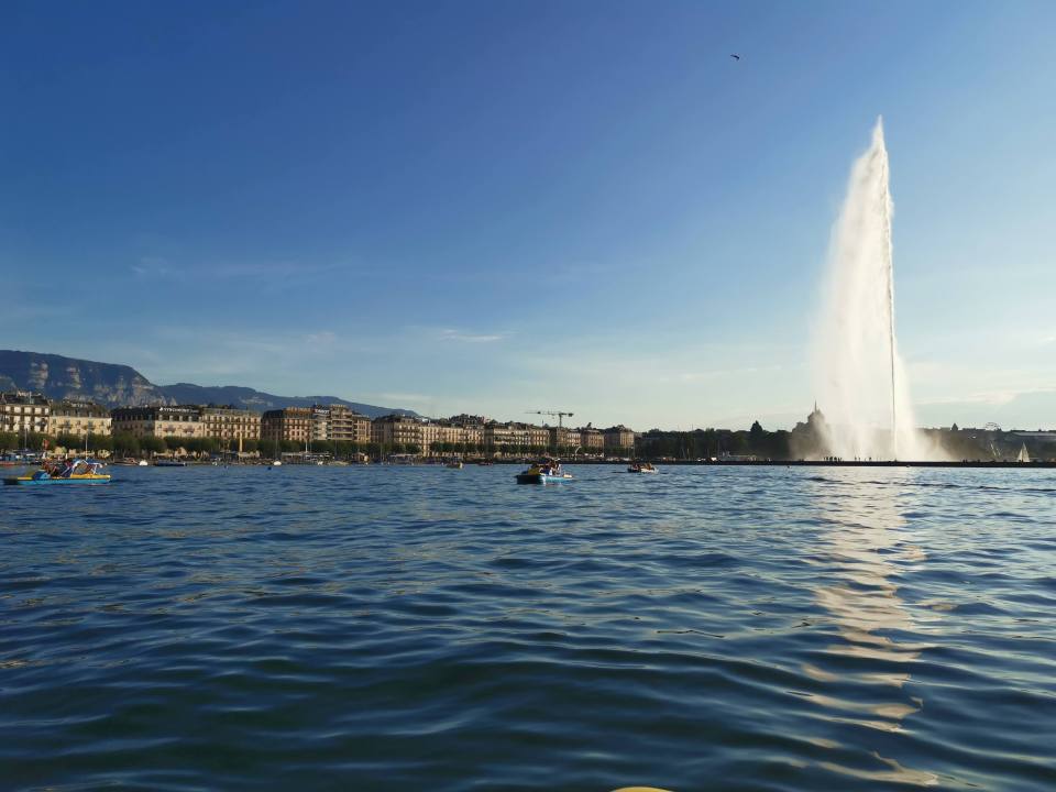 Pédalo sur le Lac Léman