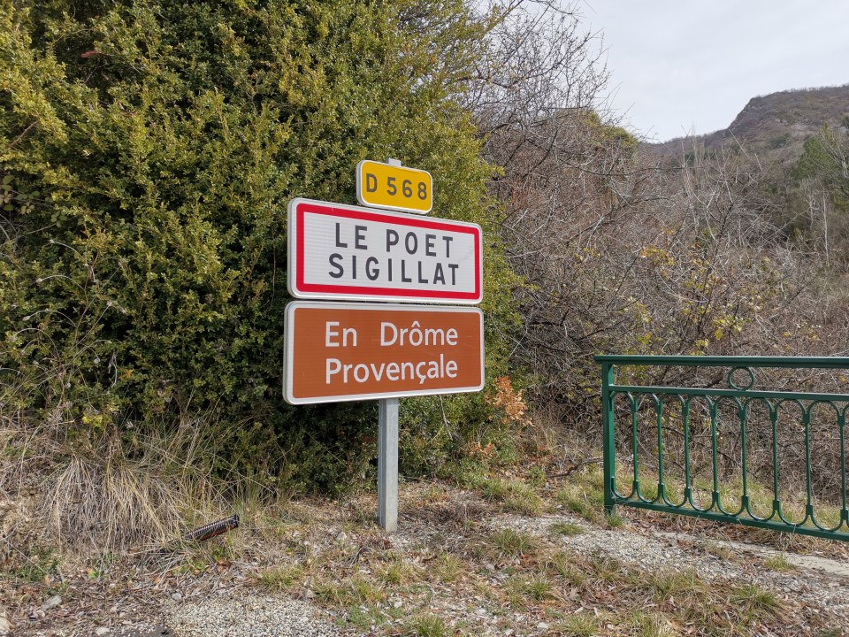 Poët-Sigillat Drôme provençale