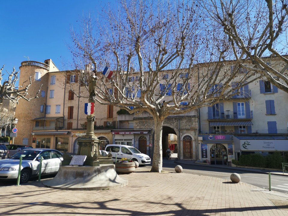 Nyons dans la Drôme provençale