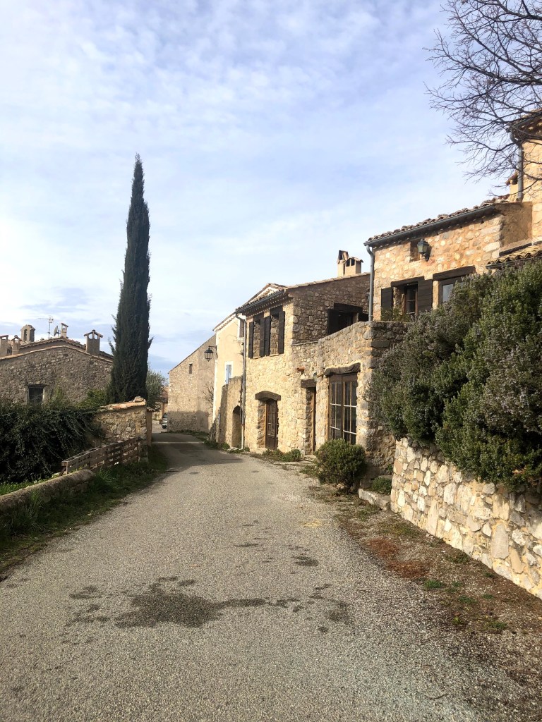 Poët-Sigillat Drôme provençale