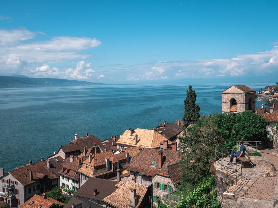 Voici donc une sélection des plus beaux endroits à visiter en Suisse. 