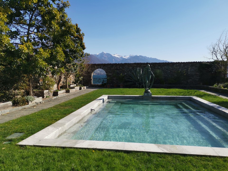 visiter les îles de Brissago dans le Tessin en Suisse.