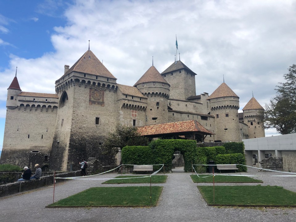 Après avoir passé un week end à Lausanne, je vous propose de découvrir 5 lieux incontournables dans la région de Lausanne. 