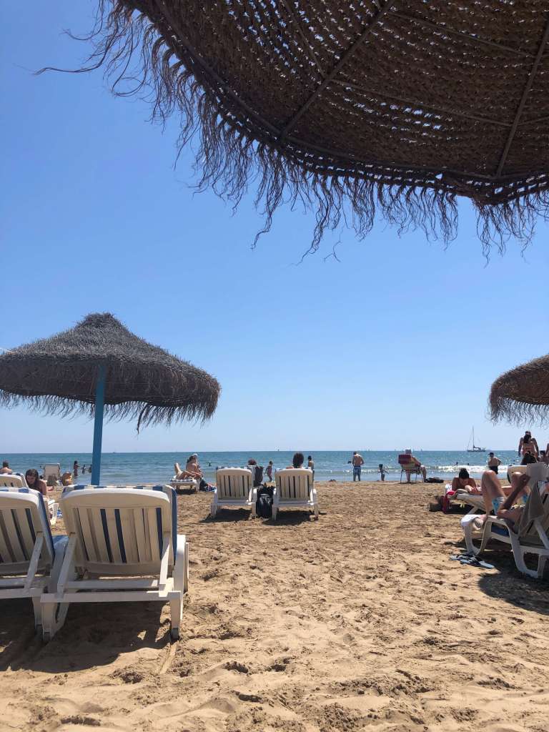 plage Del Cabanyal à Valence en Espagne 