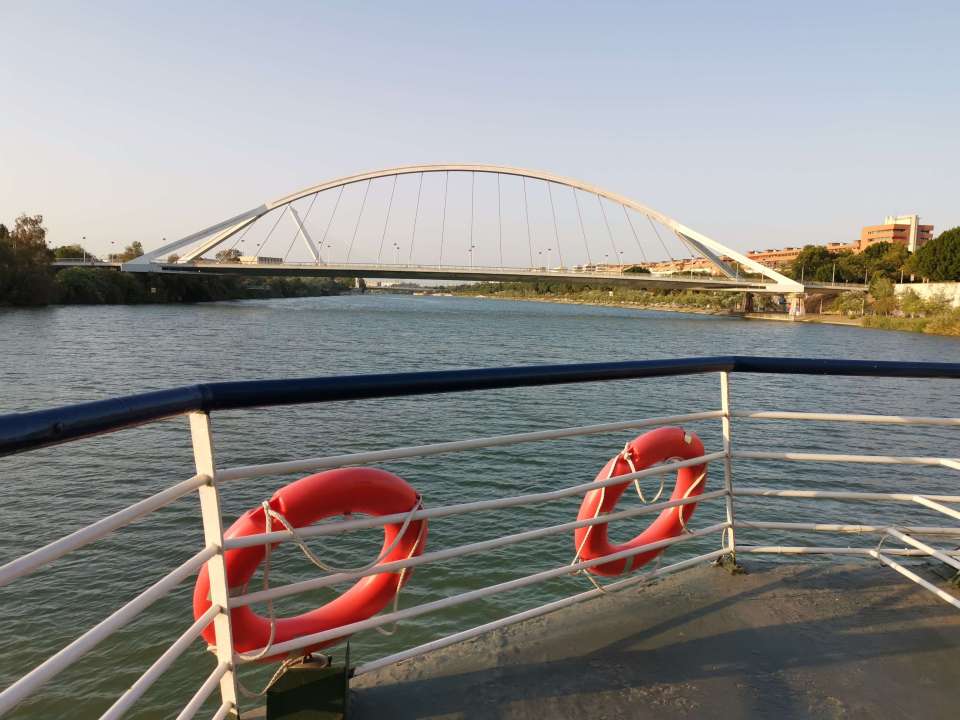 croisière sur le fleuve Guadalquivir dans la capitale de l'Andalousie