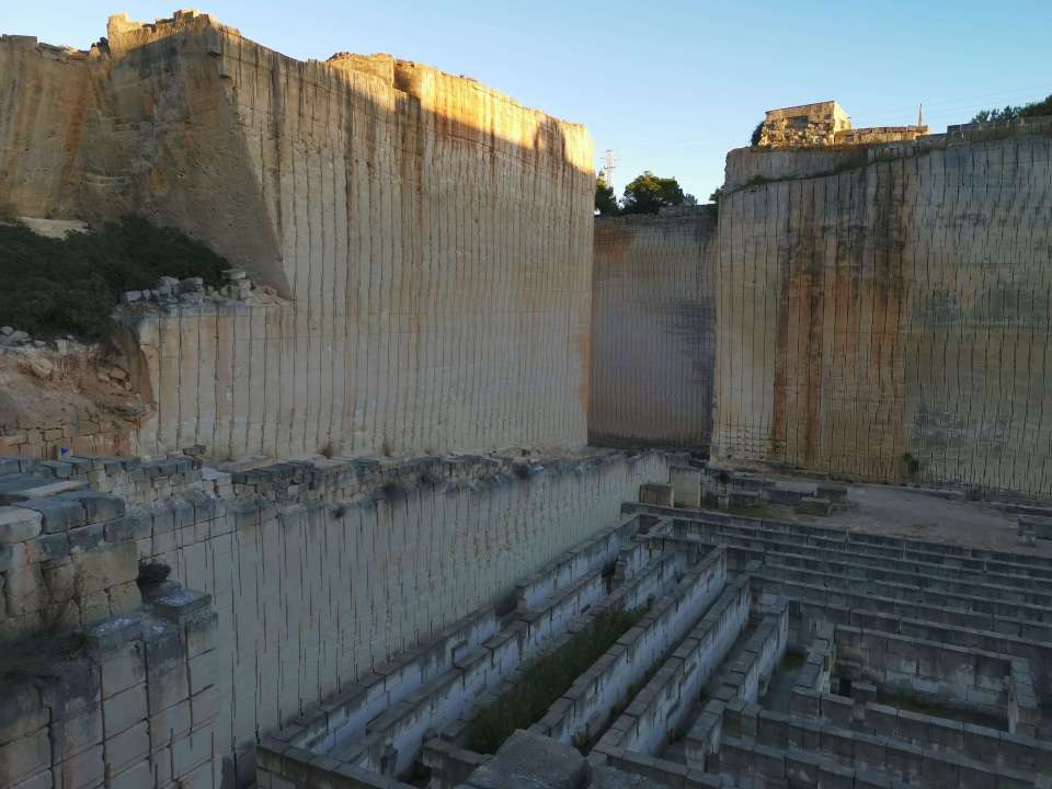 Líthica, Pedreres de s'Hostal