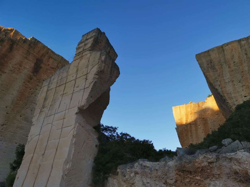 Líthica, Pedreres de s'Hostal