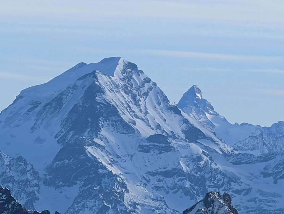 L’Aiguille du Midi depuis Chamonix