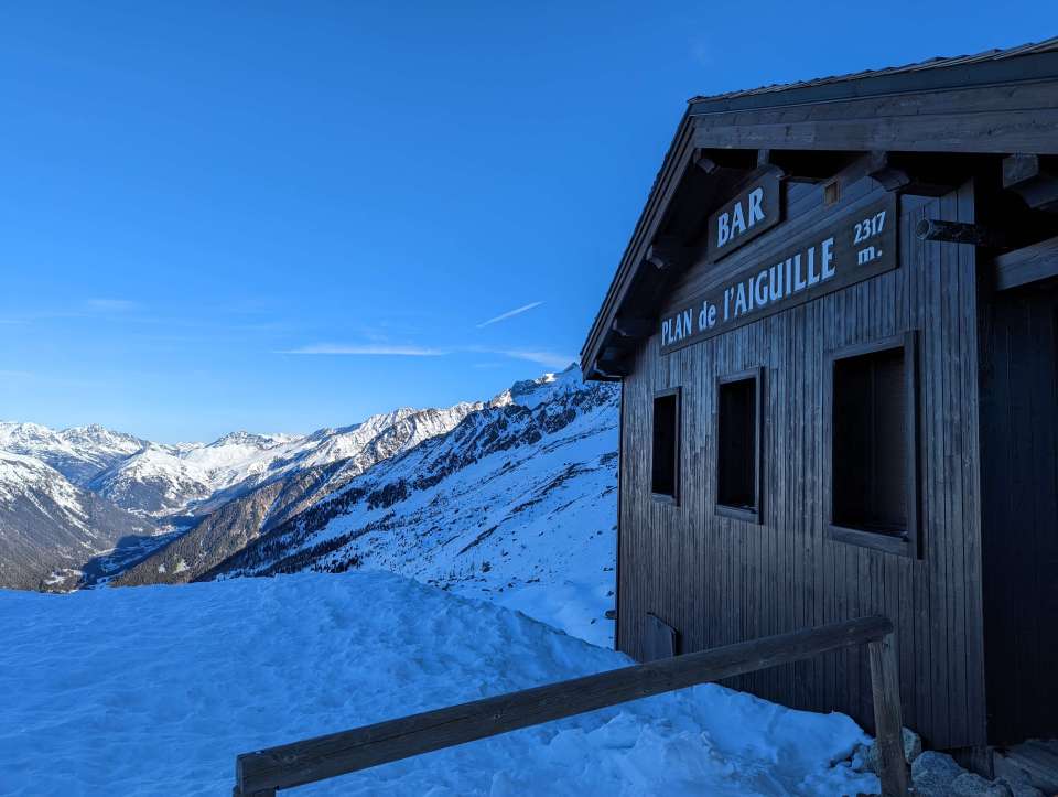 L’Aiguille du Midi depuis Chamonix