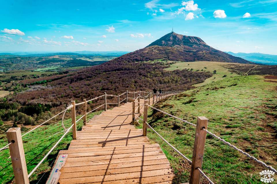 Le Puy Pariou (Puy de Dôme) dans la région Auvergne Rhône Alpes