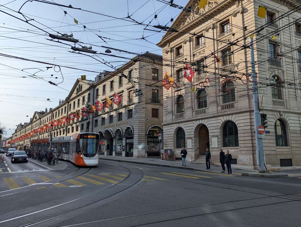 Circuit autour du lac Léman : Genève