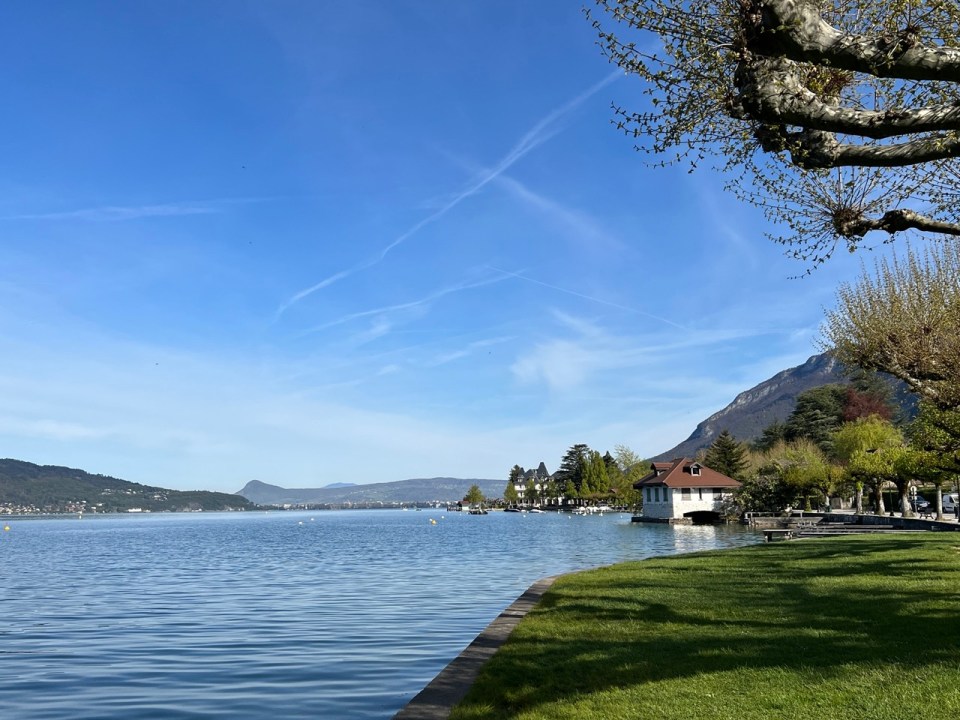 Menthon Saint Bernard Haute Savoie