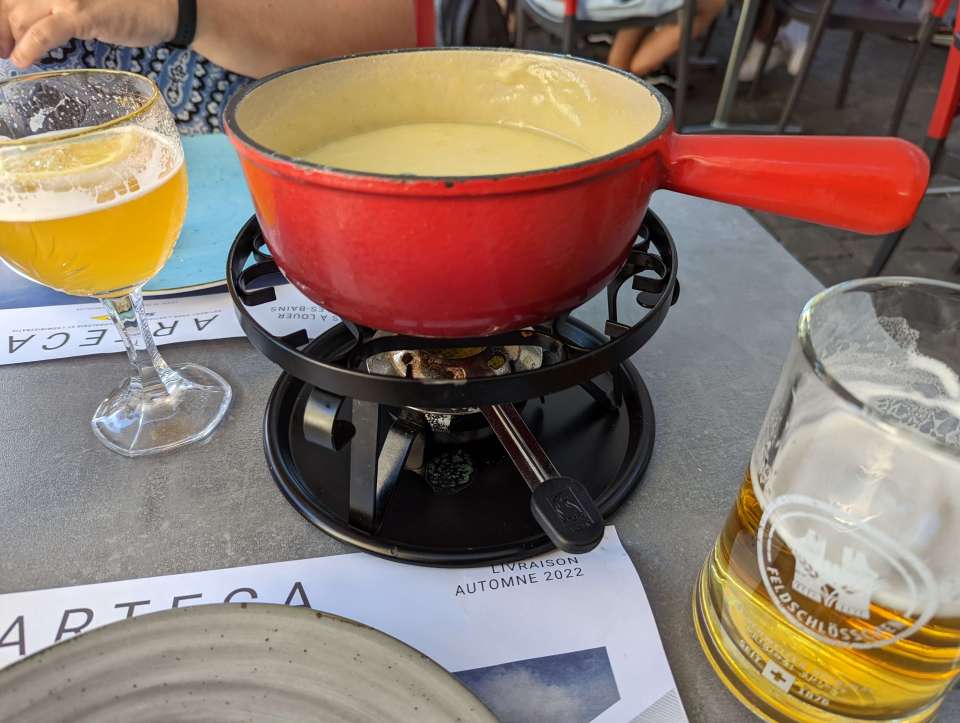 fondue moitié moitié en Suisse