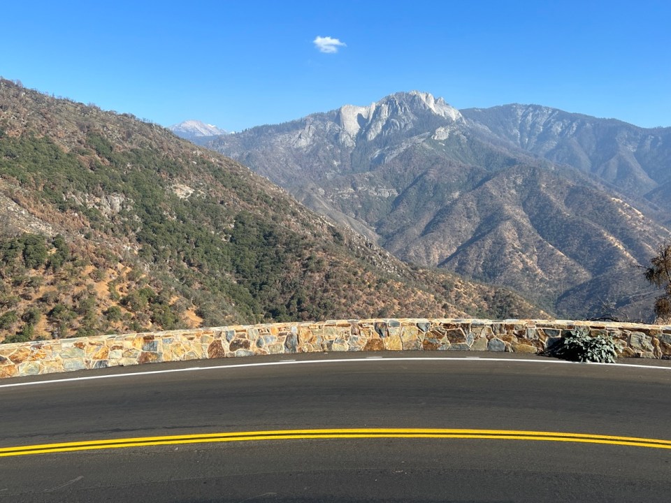 General Highway dans le sequoia national park