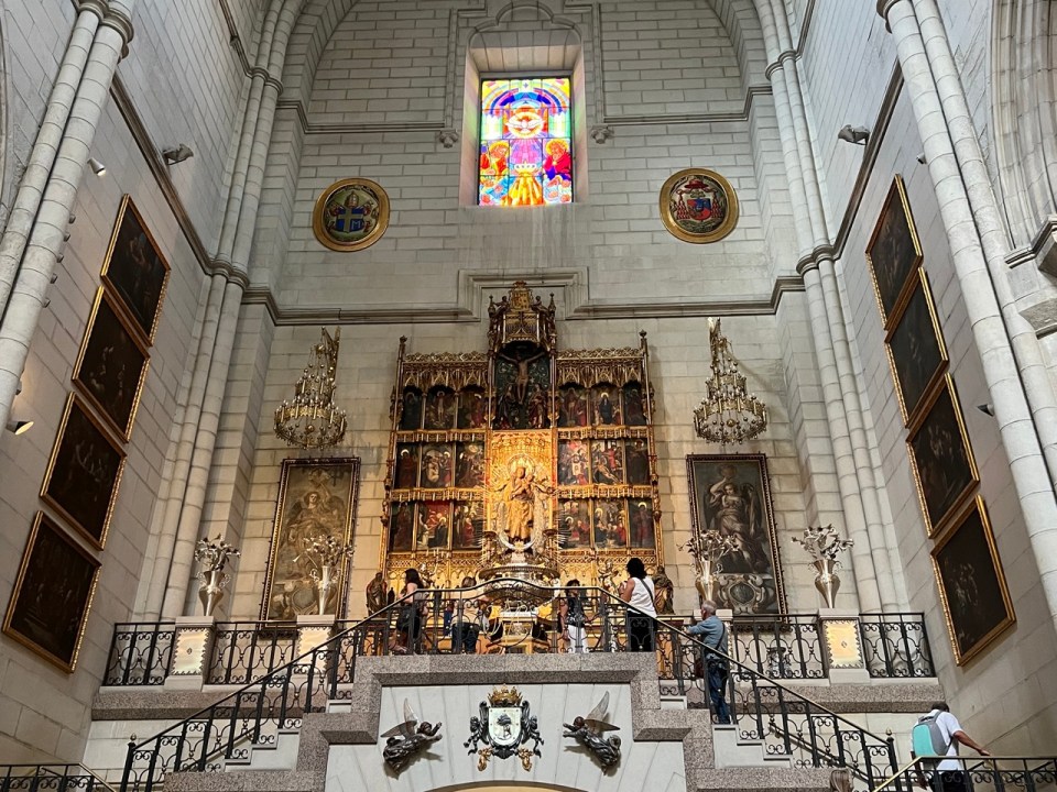 cathédrale de la Almudena de Madrid 