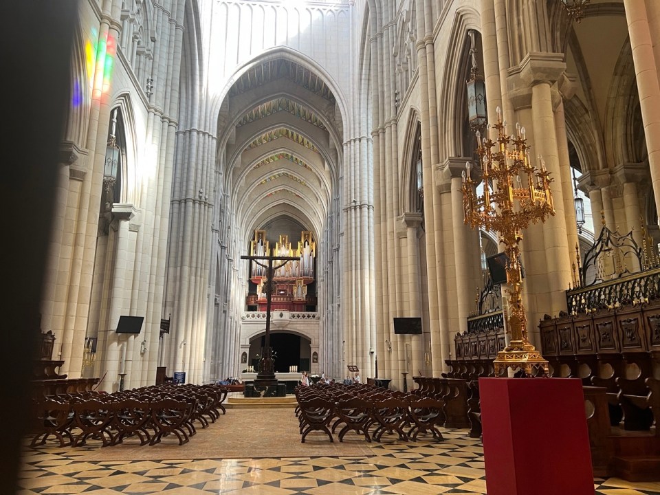 cathédrale de la Almudena de Madrid 