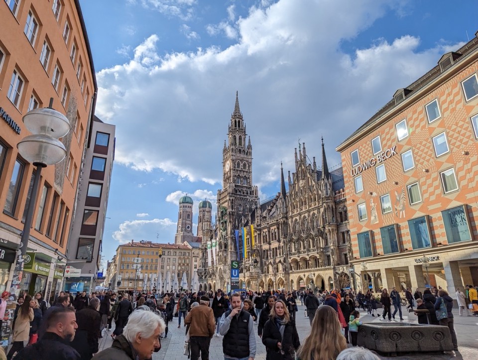 Visiter Munich avec la Marienplatz