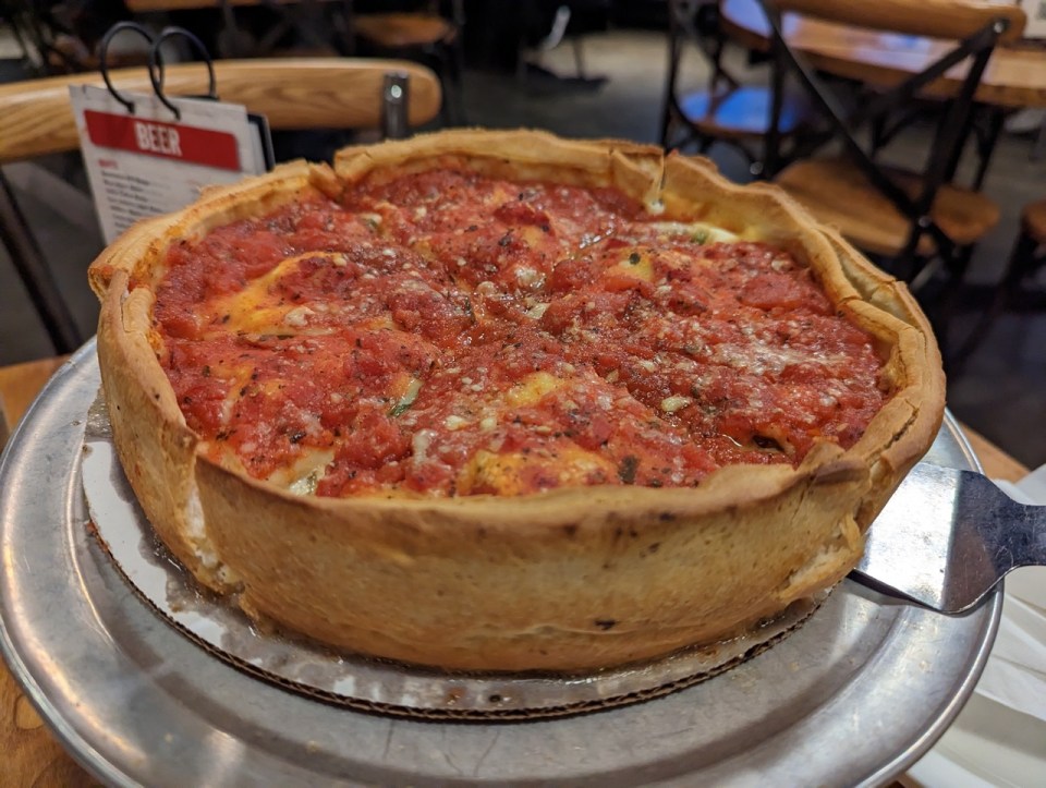 pizza deep dish