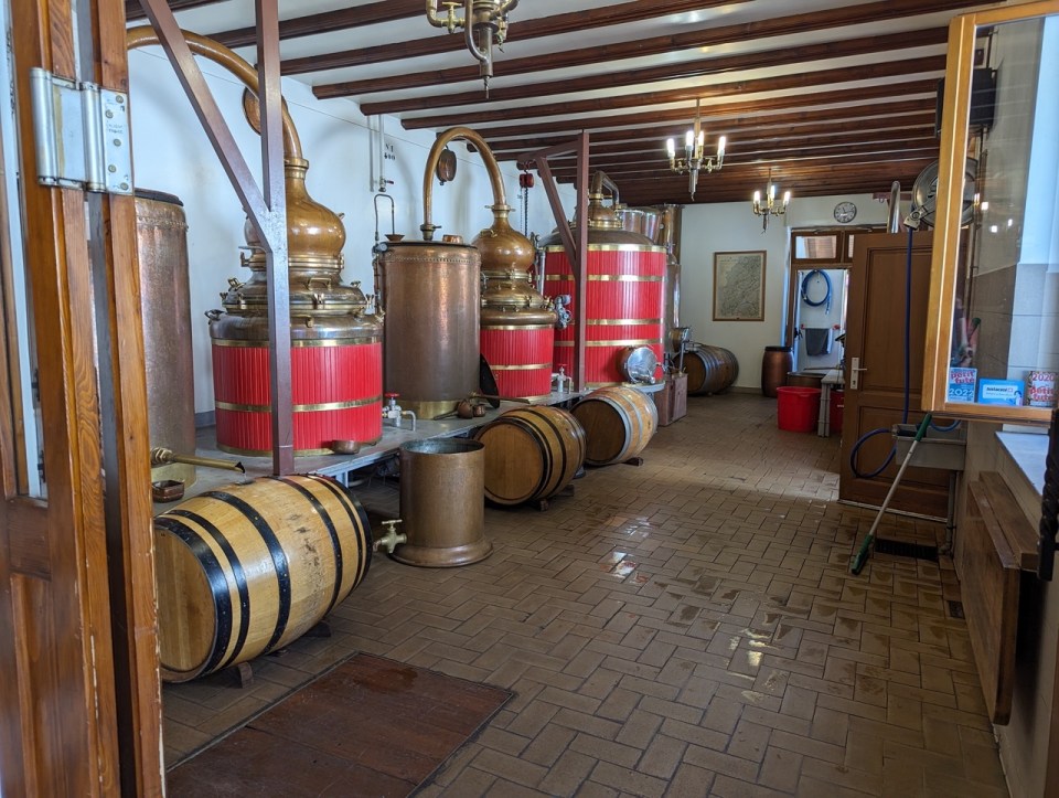 Visiter la distillerie Guy à Pontarlier
