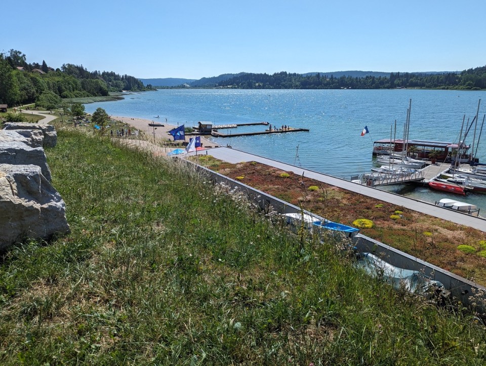le lac Saint-Point situé à proximité de Pontarlier