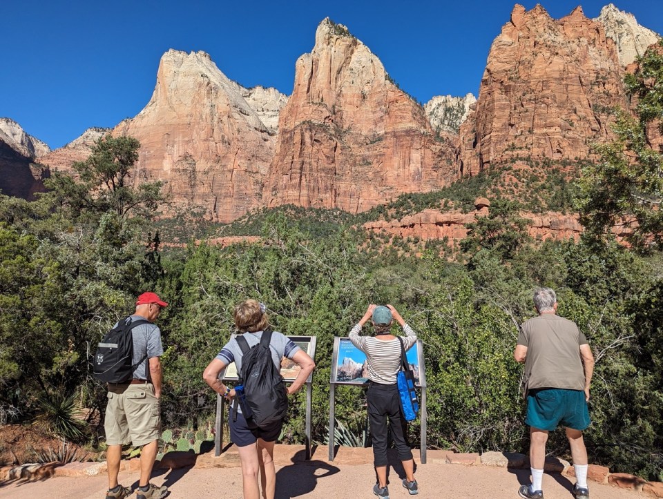 Court of the Patriarchs à Zion