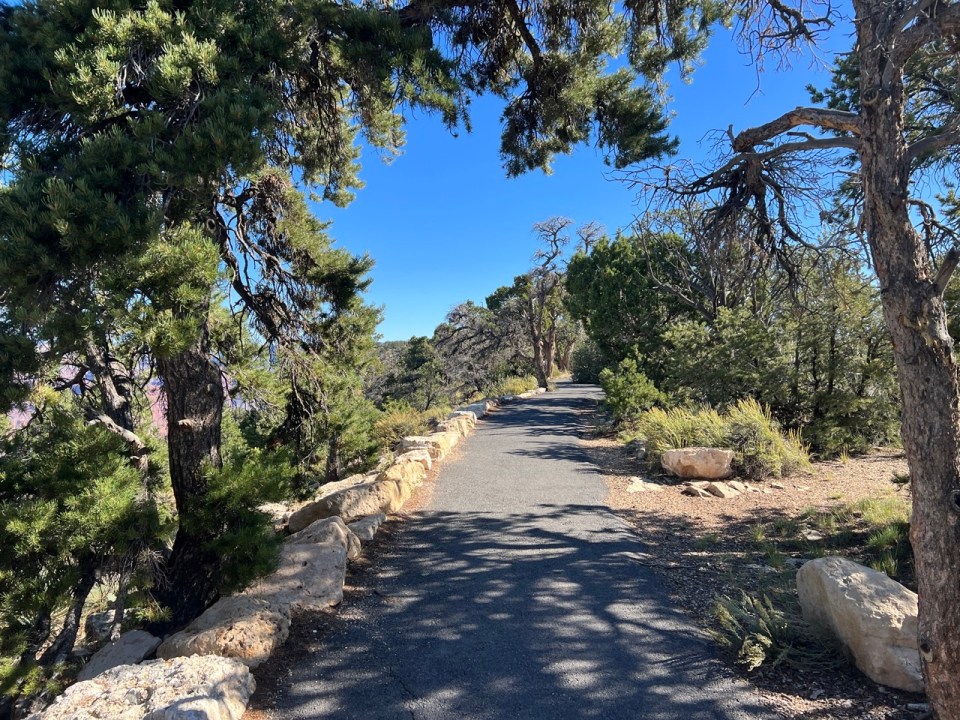 Rim Trail au Grand Canyon 