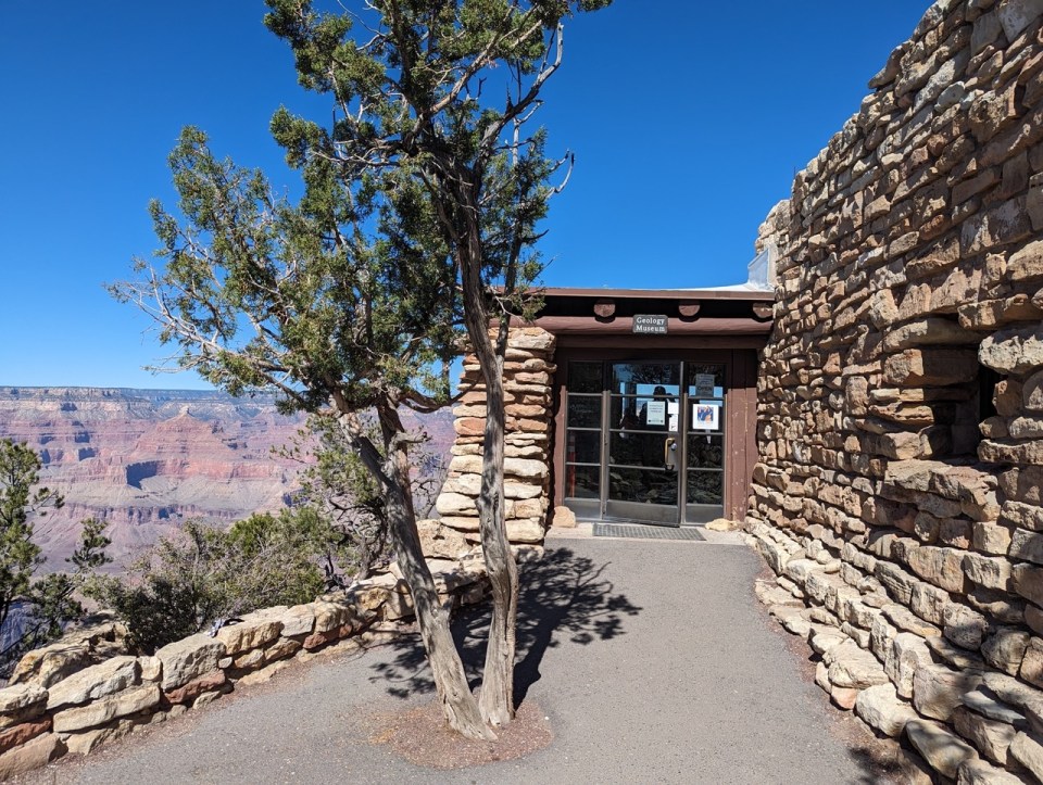 Yavapai Geology Museum