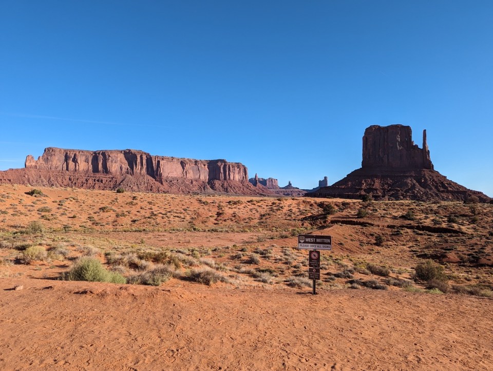 Excursion avec un guide Navajo à Monument Valley 
