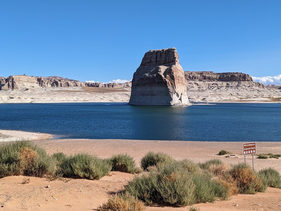 Lone Rock Beach à Page