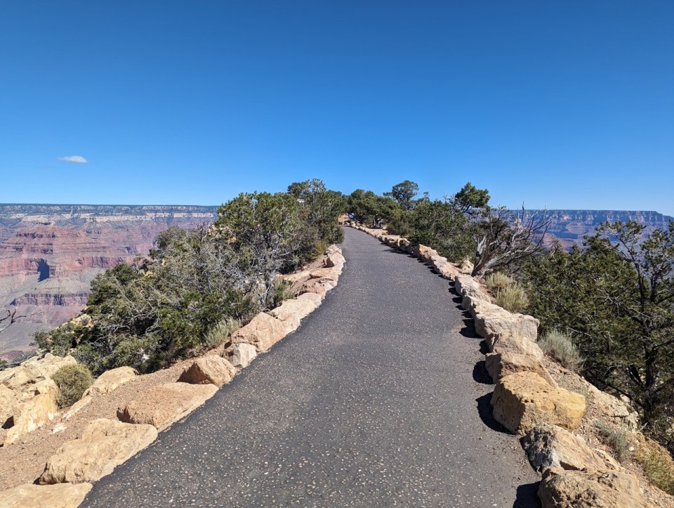 Rim trail  Grand Canyon
