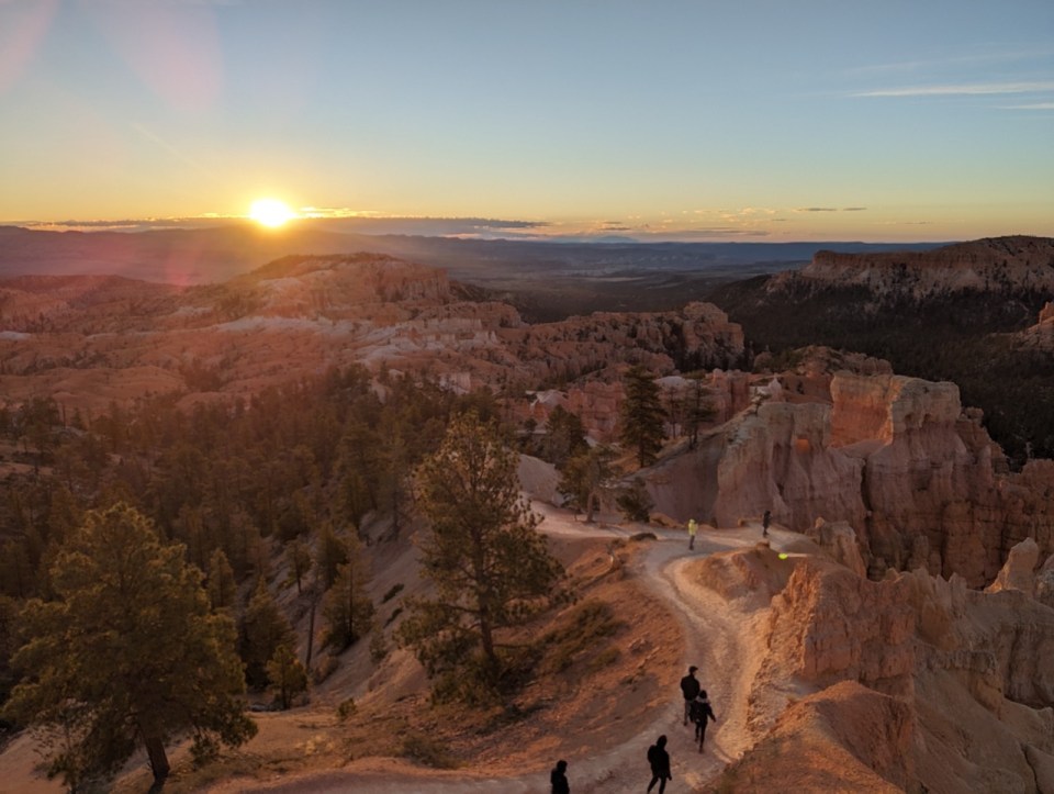 Lever de soleil à Sunrise Point à Bryce Canyon National Park