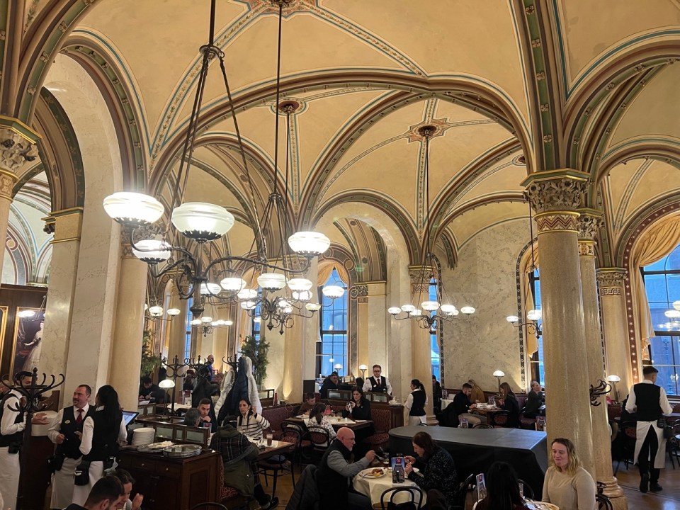 Visiter Vienne et aller au Café central 