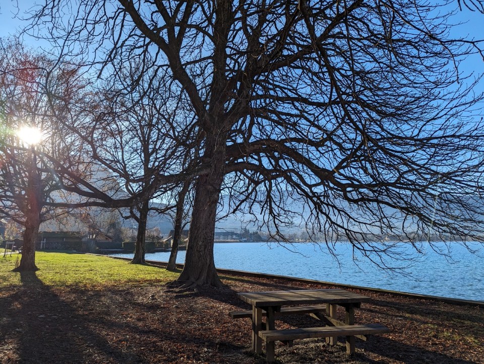 Duingt, commune autour du lac d'Annecy