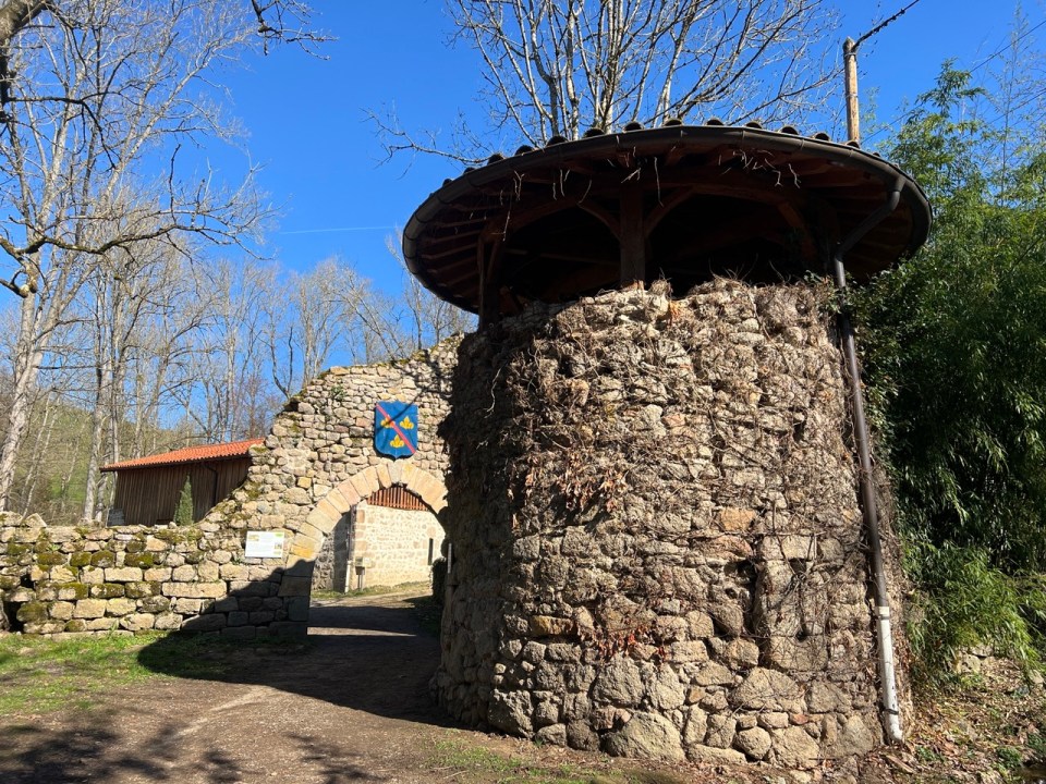 site médiéval de Donzy