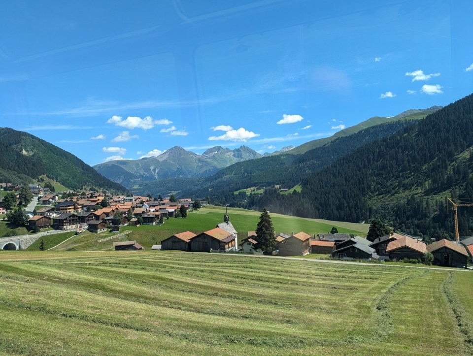 train glacier express