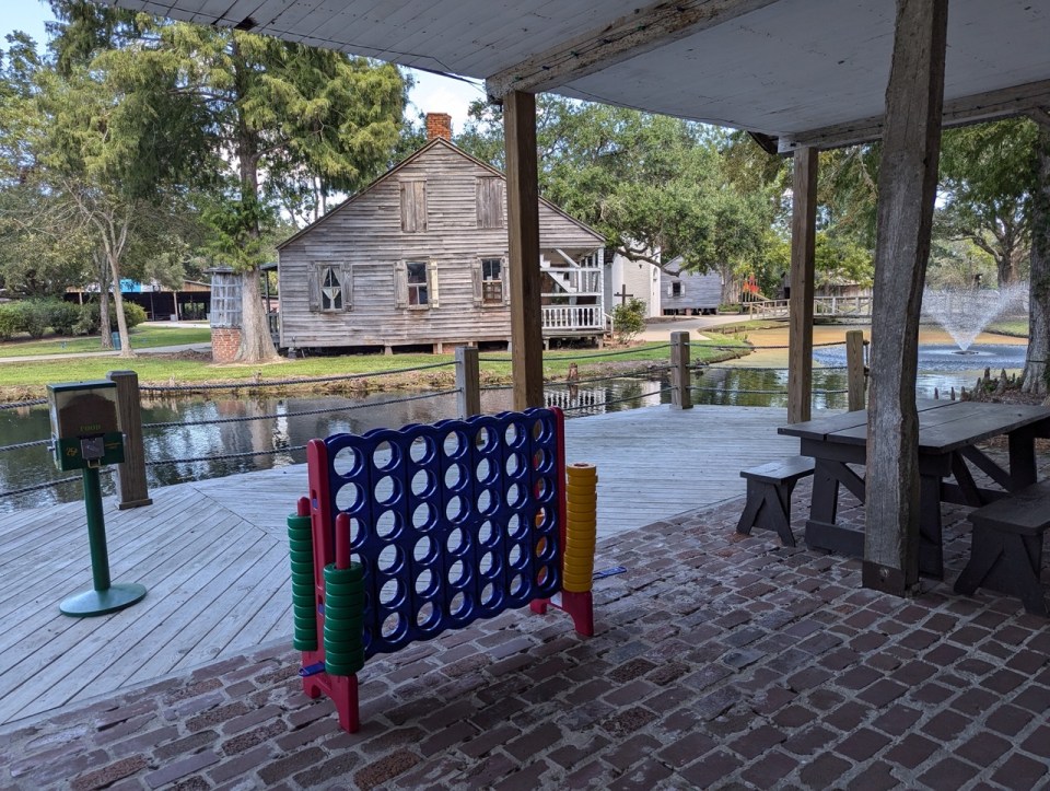 Le LARC's Acadian Village