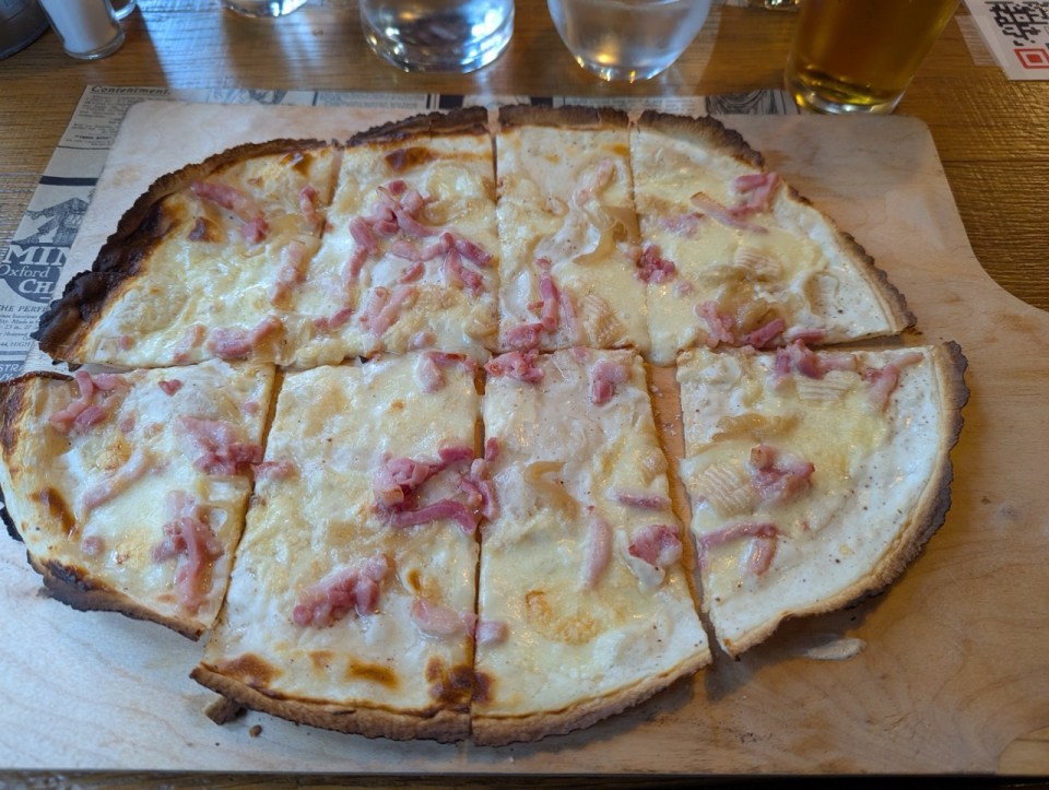 flammekueche spécialité alsacienne 