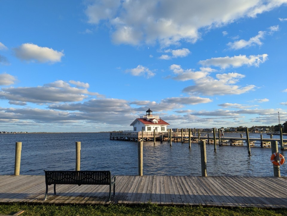 Manteo sur l'île de Roanoke dans les Outer Banks
