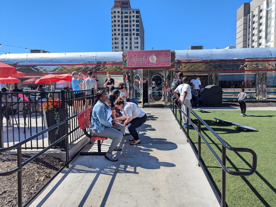 manger au Midnight Diner à Charlotte 