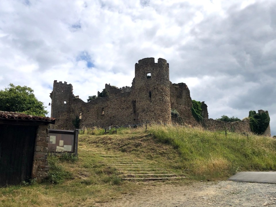 château de Sail Sous Couzan