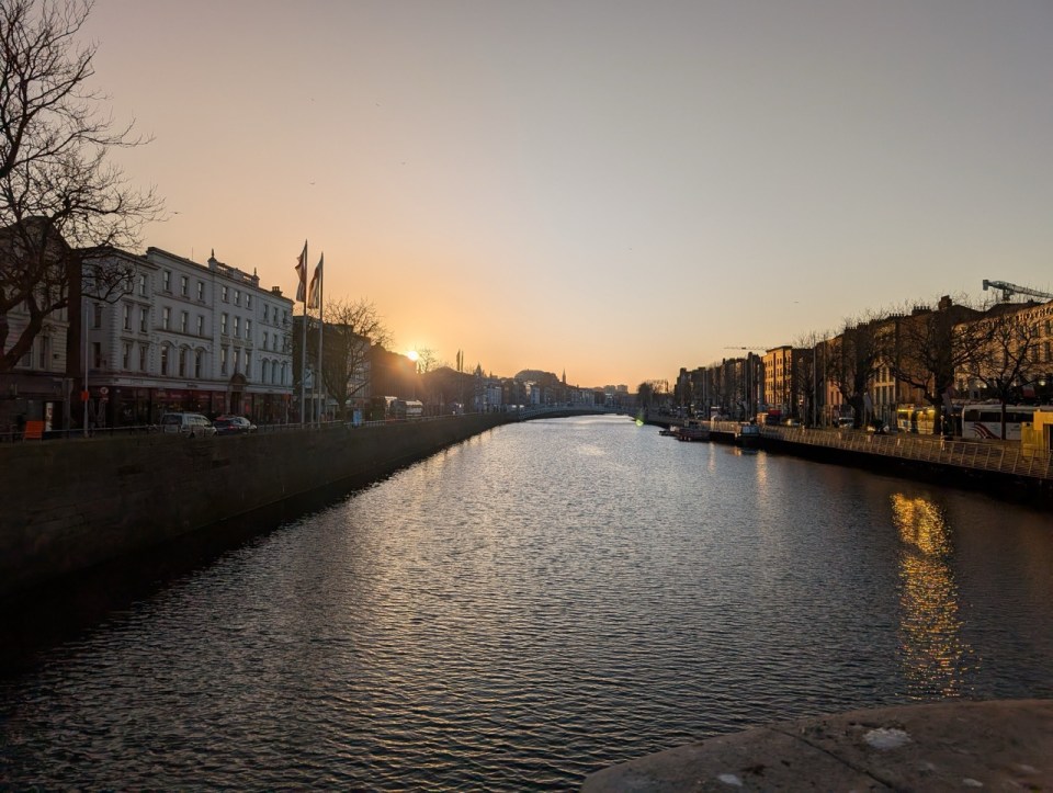 Assister à un coucher de soleil lors d'une visite de 3 jours à Dublin