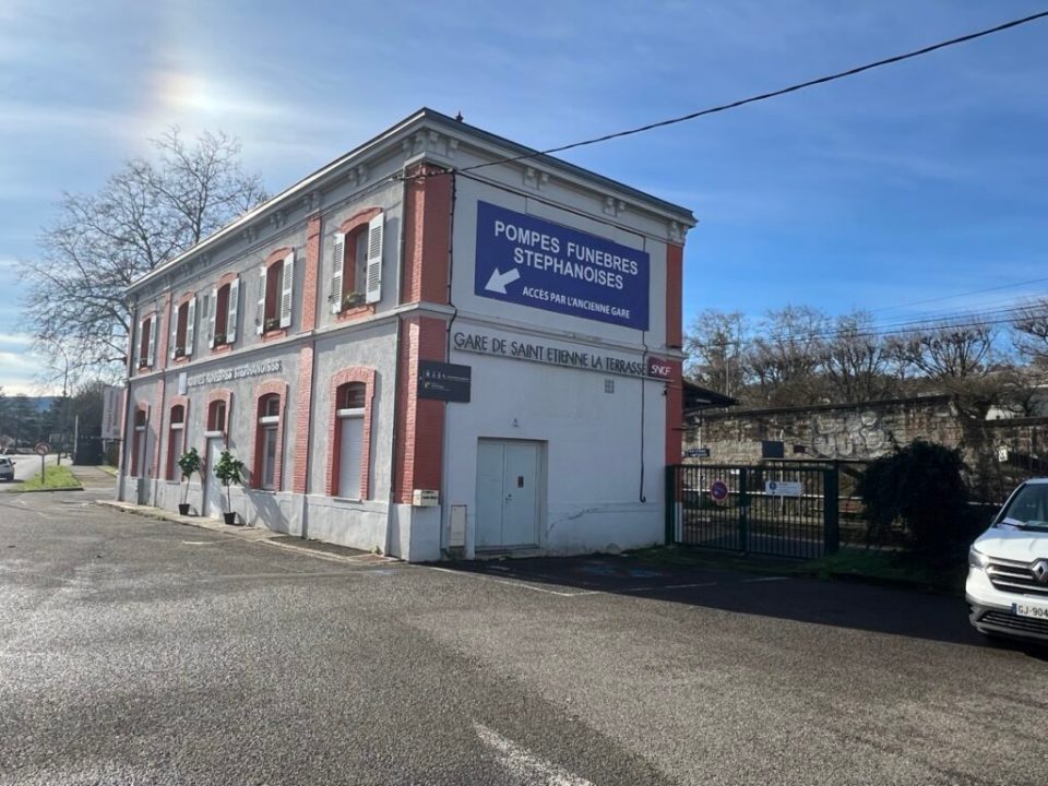 gare Saint Etienne la Terrasse