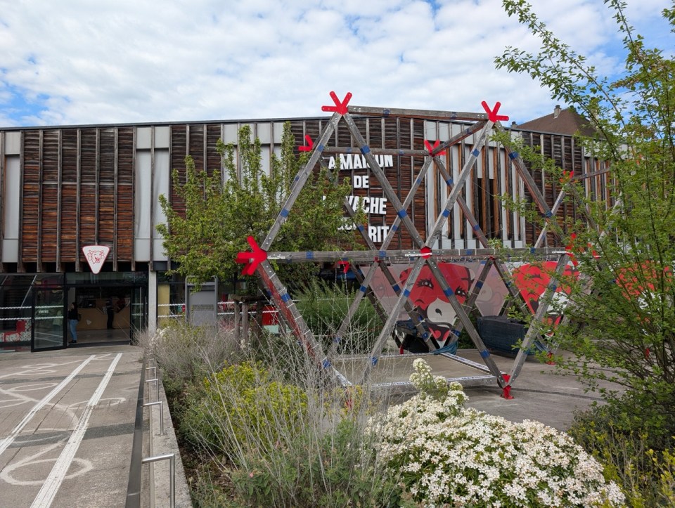 Visite de la Maison de la vache qui rit à Lons-le-Saunier
