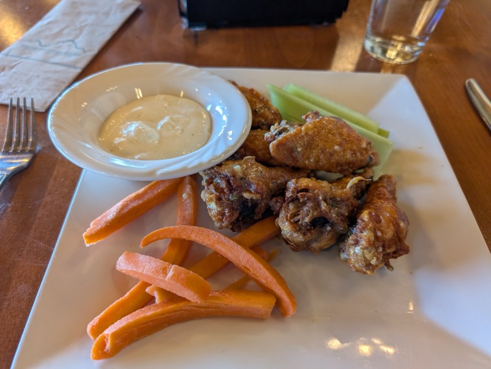 Signal Mountain Lounge 