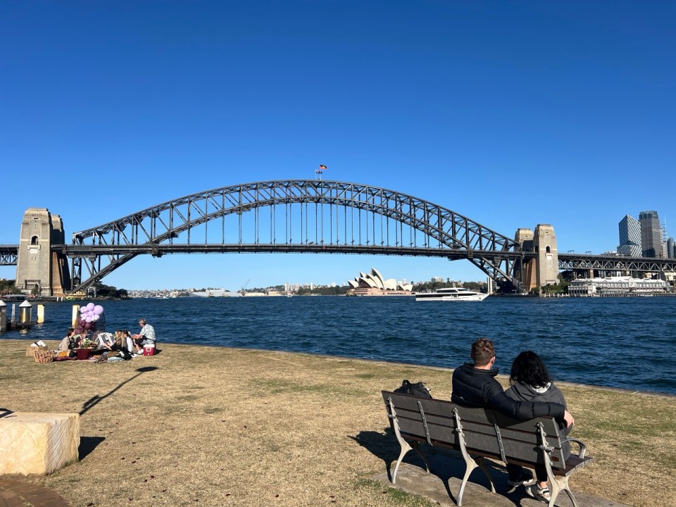 vue sur l'Opéra et le Harbour Bridge depuis McMahons Point à Sydney 