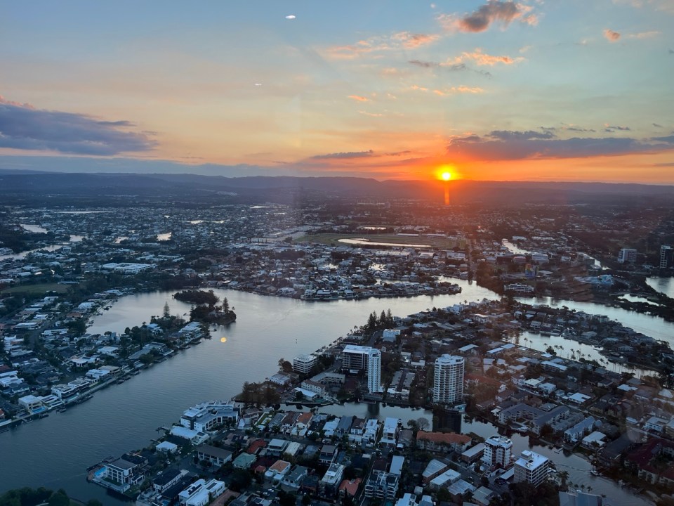 Coucher de soleil au SkyPoint Observation Deck à Surfers Paradise à Gold Coast