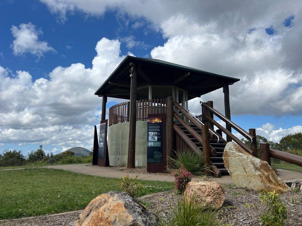 Glass House Mountains Lookout