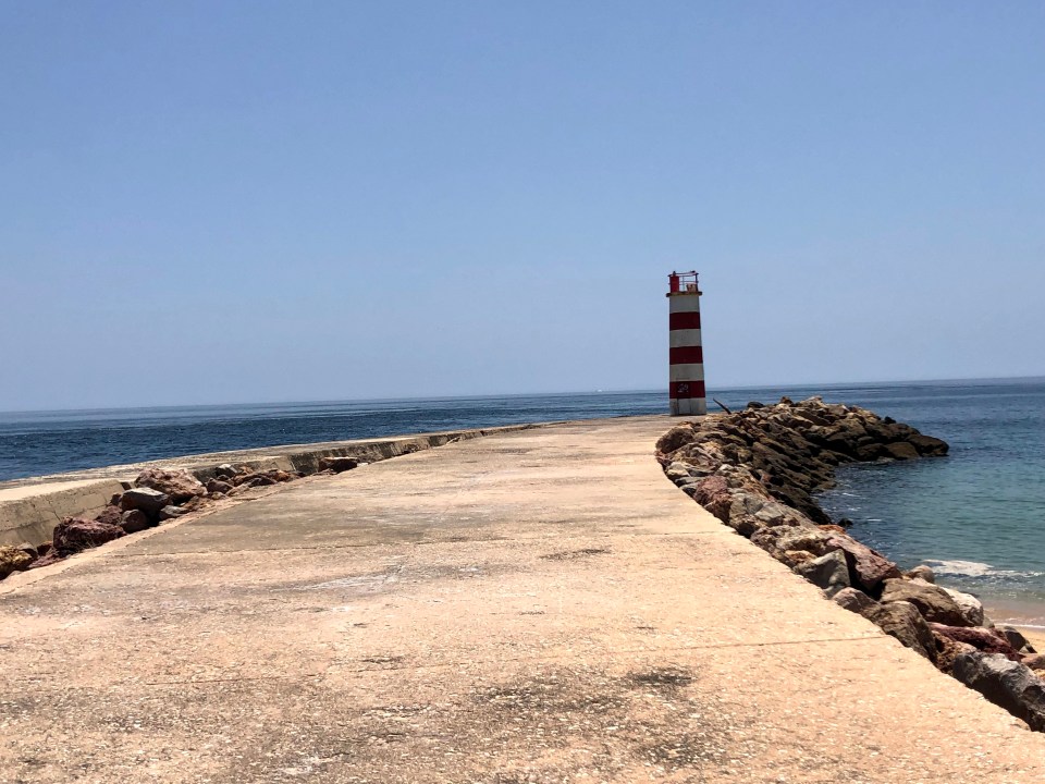 Croisière en catamaran sur l'île Deserta et l'île de Farol