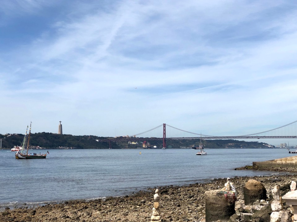 se promener le long du Tage à Lisbonne